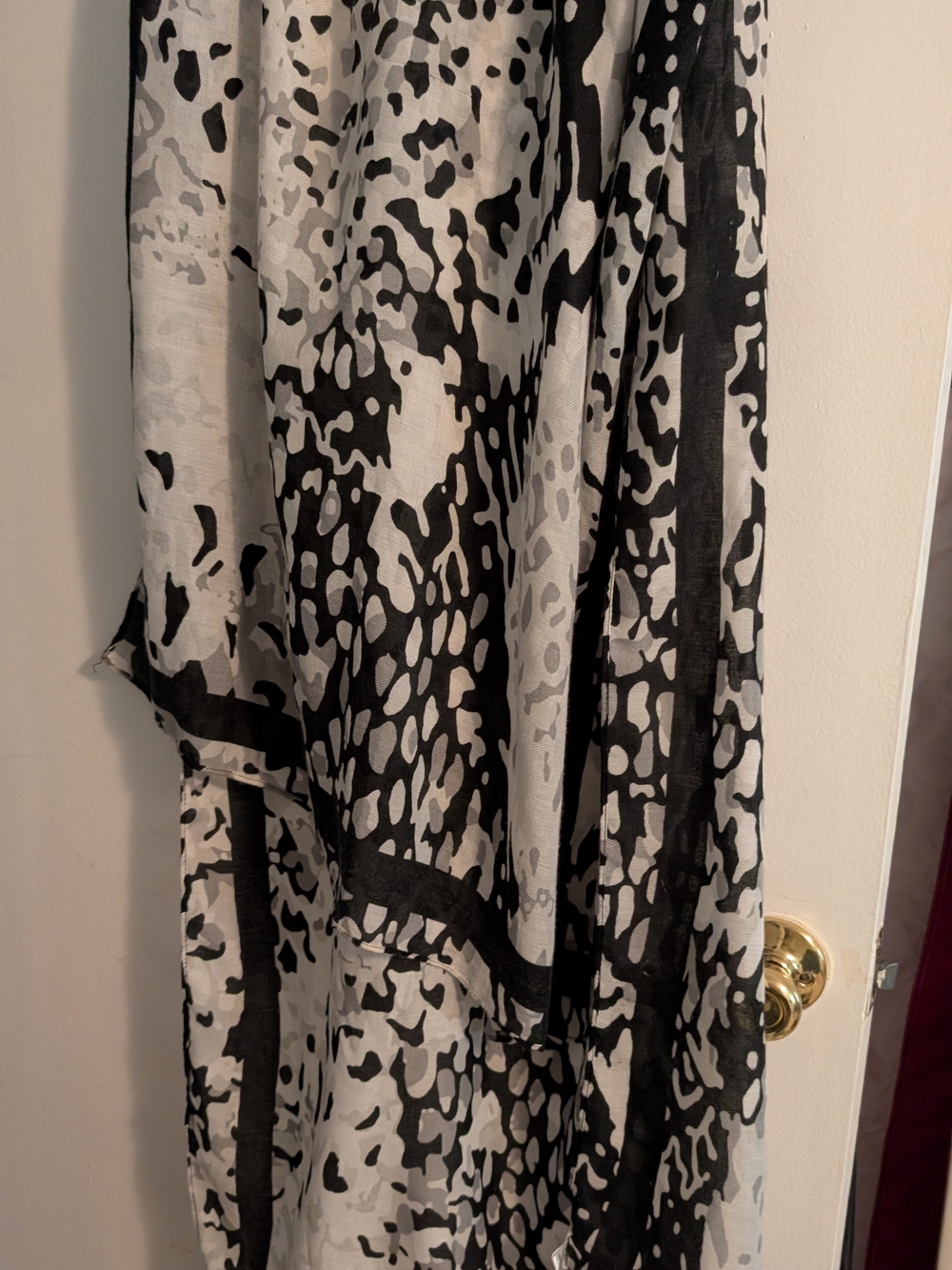 Studio Black and White Abstract Print Scarf Wrap - Picture 2 of 8